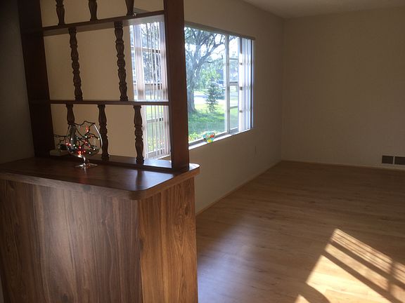 2nd image of 130 Dade Ave