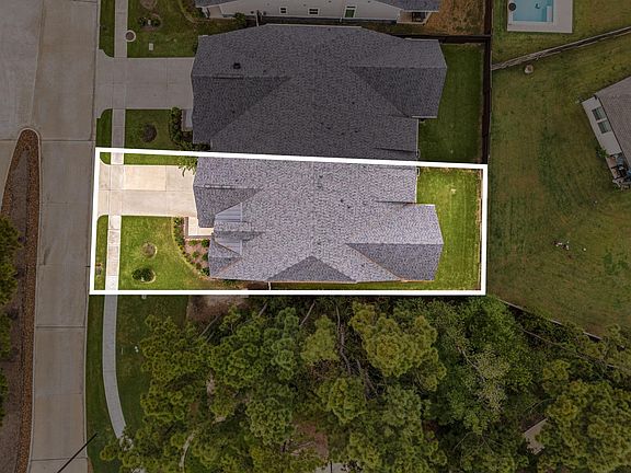 3rd image of 21491 Llano Grande Blvd