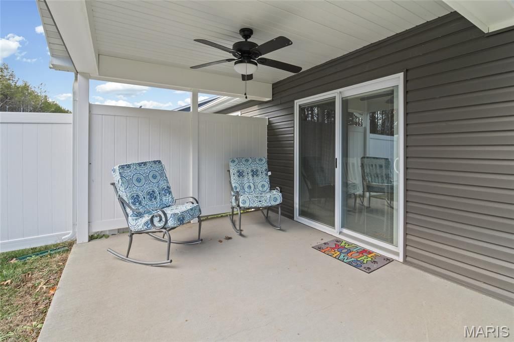 1539 Hickory Lndg, De Soto, MO - More