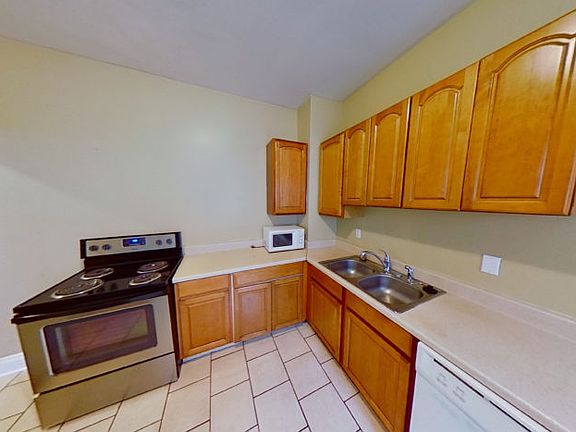 5th image of 307 E 19th Ave #305