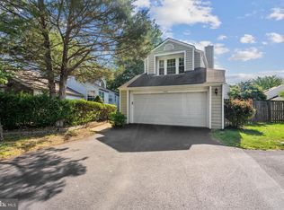 7455 Cross Gate Ln, Alexandria, VA 22315