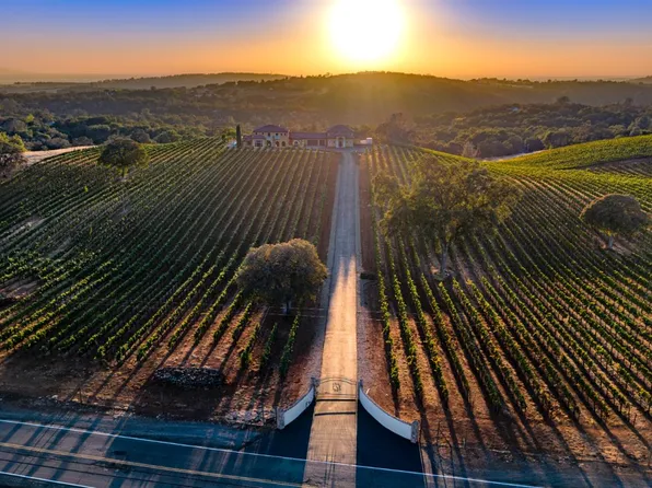 100 Shultz Vineyard Rd, Shingle Springs, CA 95682