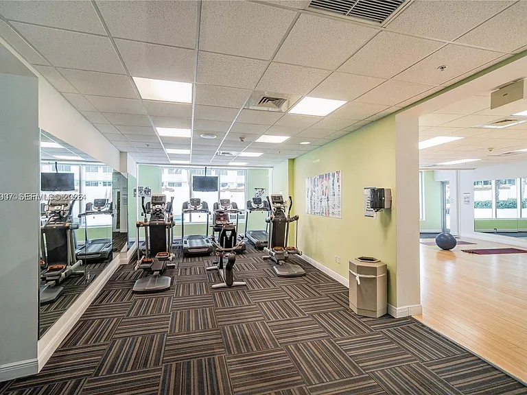 1750 N Bayshore Dr #5505 — Photo 28