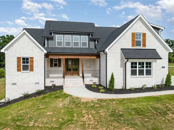 7500 Skippers Trce, Oak Ridge, NC 27310