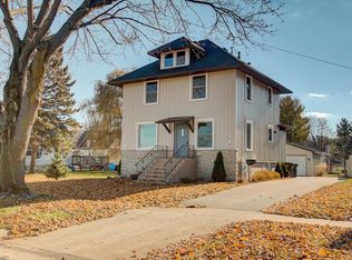 518 Water St, Lake Mills, WI 53551