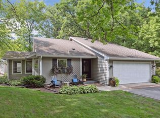 2771 Foxgate Dr, Minnetonka, MN 55305