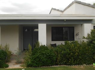 1909 Grand Bahama Dr E, Palm Springs, CA 92264