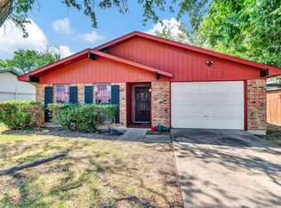 501 N Holiday Dr, Grand Prairie, TX 75052
