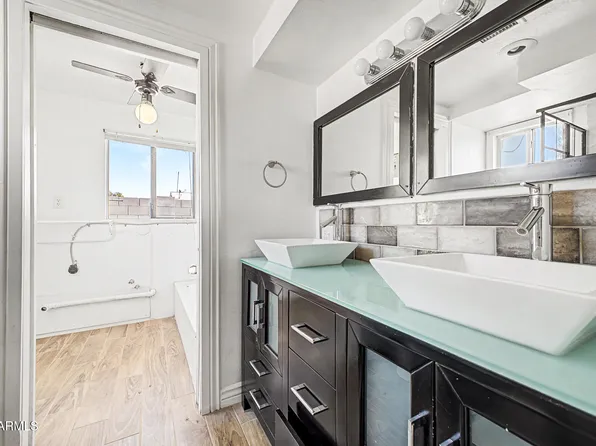 3612 W LONE CACTUS Drive, Glendale, AZ 85308