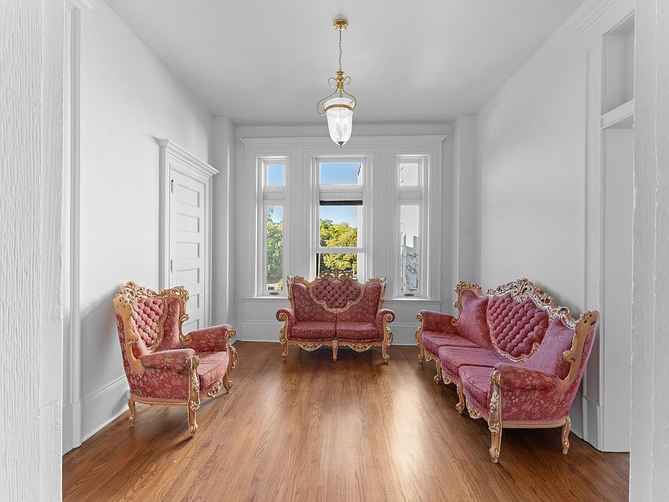 16th image of this home