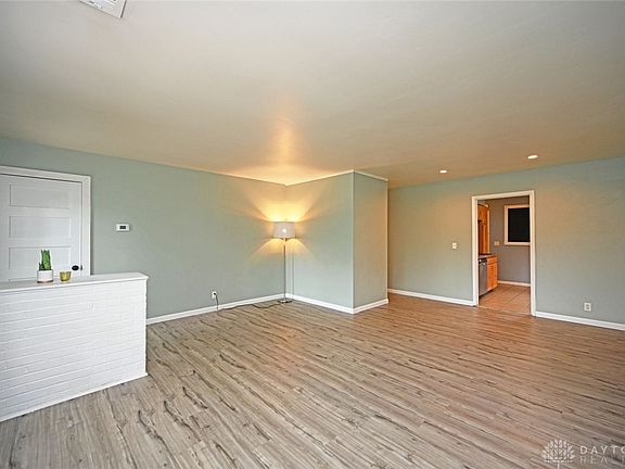 3rd image of 439 McCreary Ct