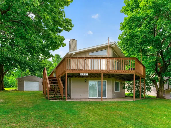 2333 Breckenboro Dr, Davis, IL 61019