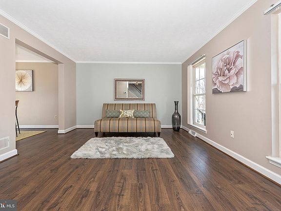 5th image of 11109 Worchester Dr