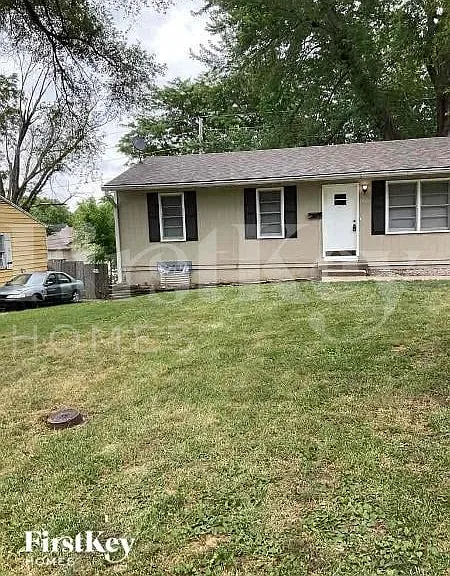 15003 Fuller Ave — Photo 1