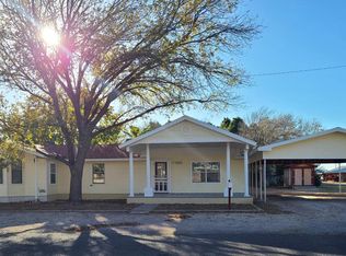 716 E 20th St, Crane, TX 79731