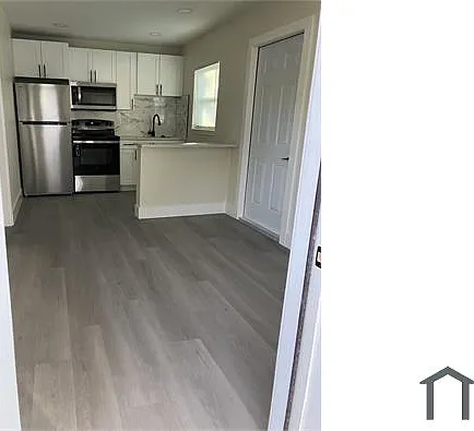 1 bed, 500 sqft, $1,599 — Photo 2