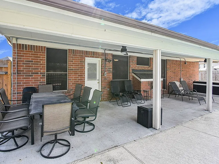 6323 Haddock Ct — Photo 33