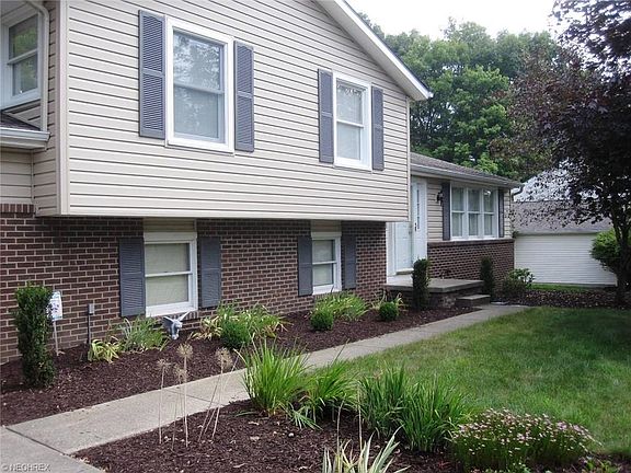 2nd image of 3527 Antony Dr