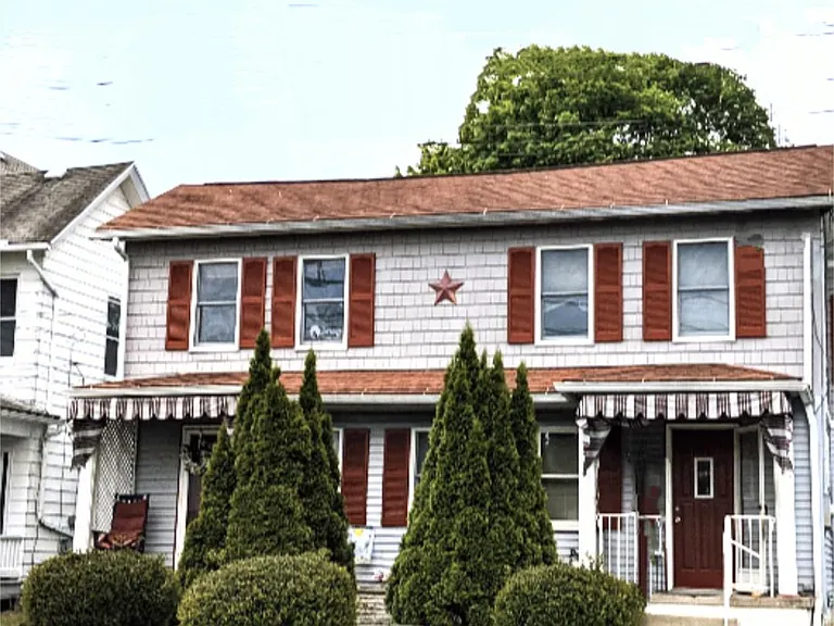 1756 Wayne Ave — Photo 1