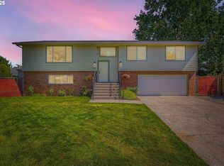 1112 NE 22nd St, Gresham, OR 97030