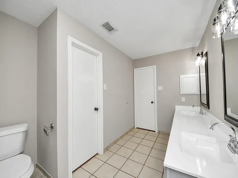 4915 Pecan Grove Dr — Photo 24