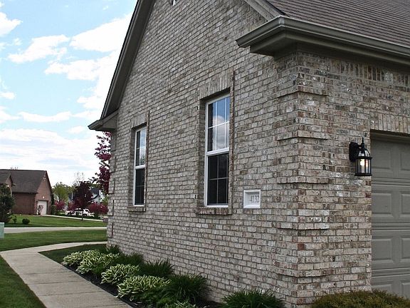 5th image of 4132 Maplewood Meadows Ave