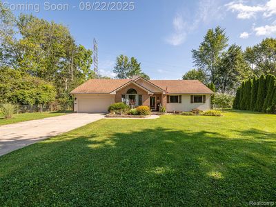 24433 Dugan Dr, New Boston, MI, 48164