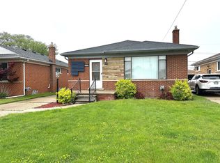 8101 Marian St, Warren, MI 48093