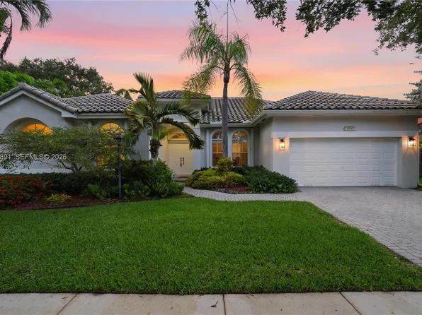12847 NW 22nd Mnr, Pembroke Pines, FL 33028