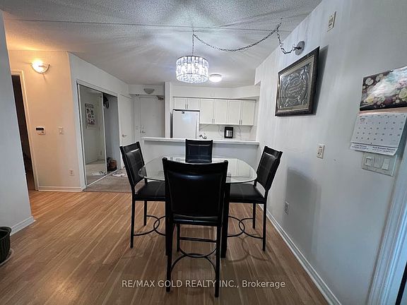 4th image of 25 Via Rosedale Way #213