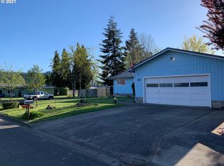507 Agate St, Sutherlin, OR 97479