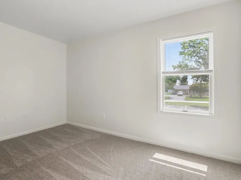 2712 Lisburn Rd — Photo 12