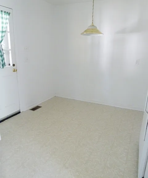 130 Barclay Rd — Photo 8