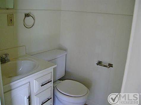 5th image of 2417 Barrow St