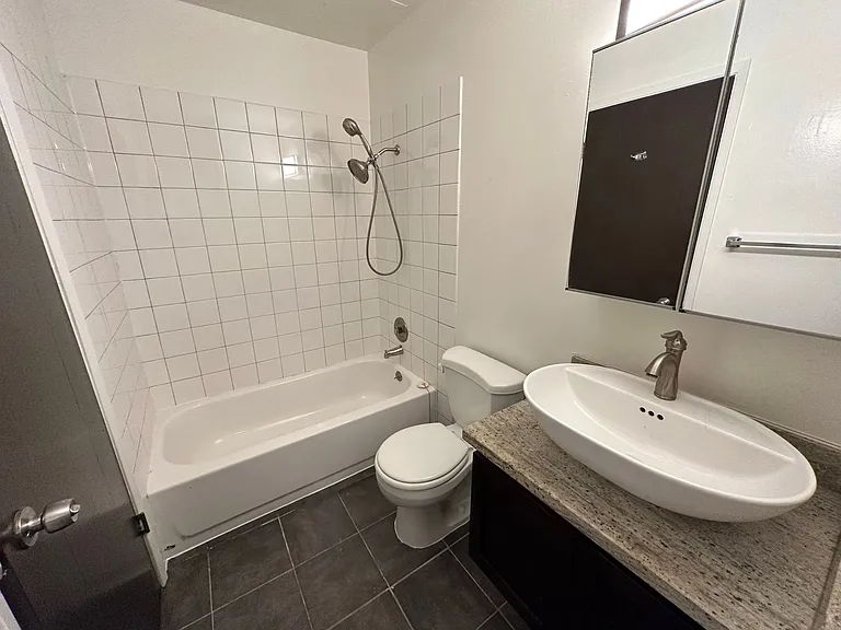 3 Admiral Dr #268 — Photo 11