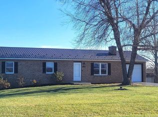 9370 Garnes Rd S, Mercersburg, PA 17236