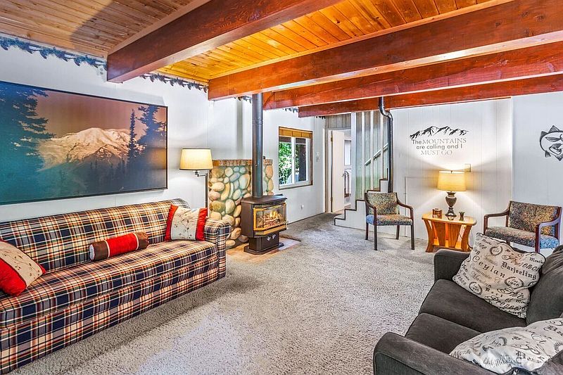 5th image of 11318 583rd Avenue E