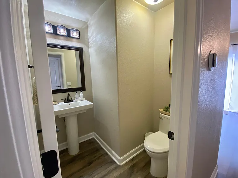 12787 Ivy St — Photo 7