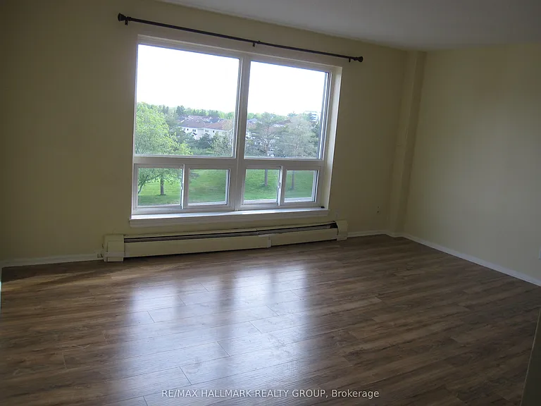 898 Elmsmere Rd #12 — Photo 3