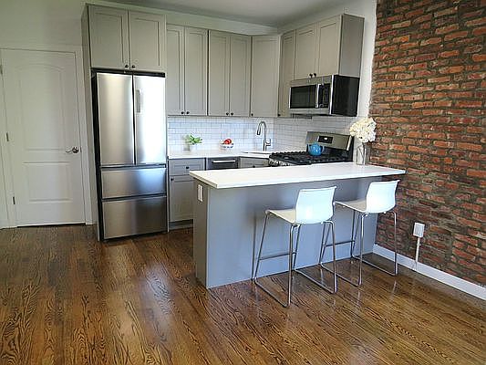 5th image of 341 22nd St APT 3R