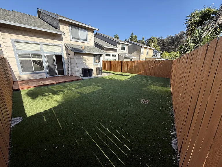 169 Bridlewood Ct — Photo 17