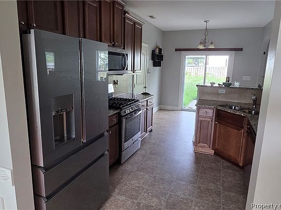 4th image of 3424 Summer Cove Dr