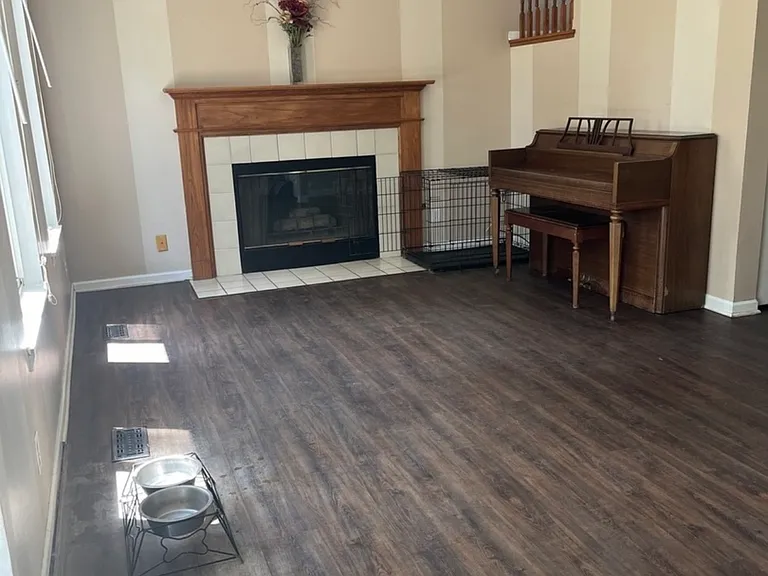 20827 W Brockton Ct — Photo 2