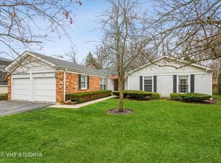 2030 Creekside Dr, Wheaton, IL 60189