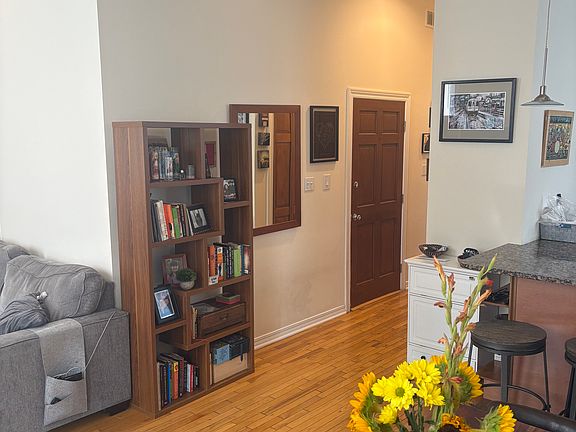 5th image of 1311 N Damen Ave APT 2