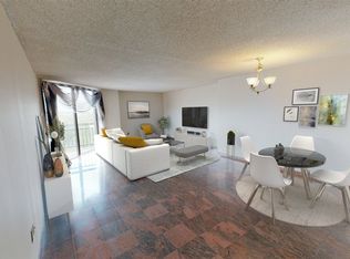 502 Harmon Cove Tower, Secaucus, NJ