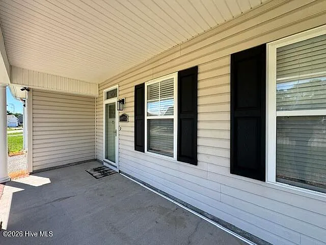 4975 N Hampton Dr SE — Photo 3