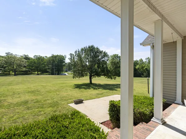 1010 Highway 48 S, Dickson, TN 37055