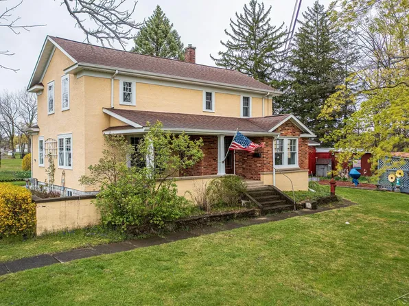 212 Division St, Vassar, MI 48768