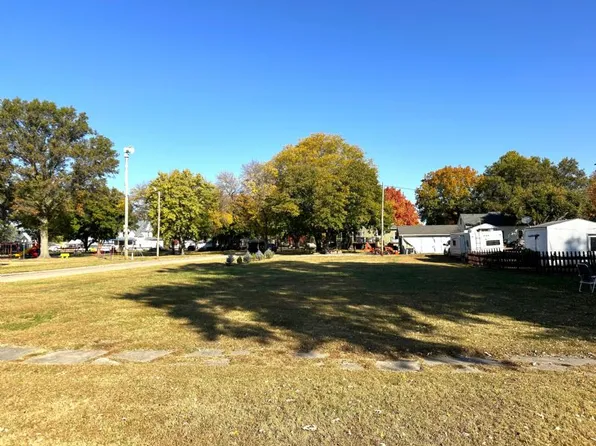 801 Nebraska Ave, Essex, IA 51638